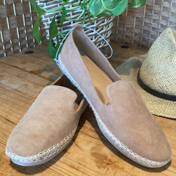 🎉 NEW‼️ LIGHT AND COMFY RILEY ESPADRILLES ‼️ - Picture 1 of 16